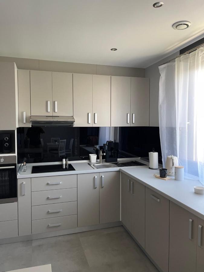 Apartment 4 Confort&Modern Arad Bagian luar foto